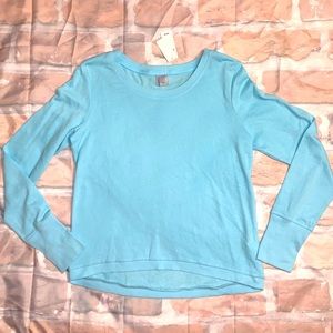 NWT Gap Fit Lightweight Circle Shirt